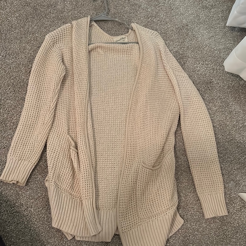 universal thread beige sweater extra small